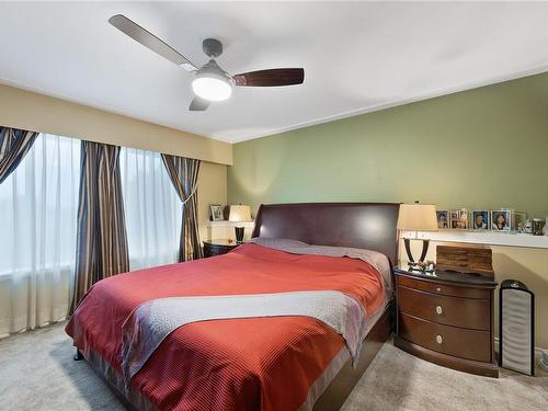 524 Washington Cres, Courtenay, BC - Indoor Photo Showing Bedroom