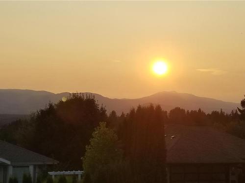 524 Washington Cres, Courtenay, BC - Outdoor With View
