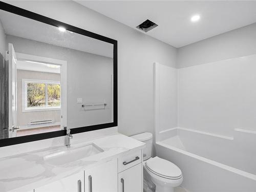 6106 Cottam Rd, Port Alberni, BC - Indoor Photo Showing Bathroom