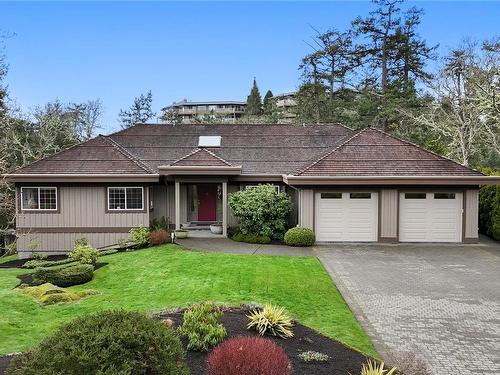 4373 Wildflower Lane, Saanich, BC - Outdoor