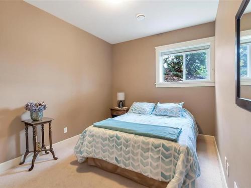 19-551 Bezanton Way, Colwood, BC - Indoor Photo Showing Bedroom