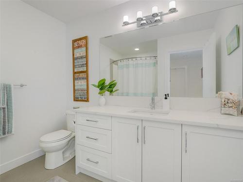 205 Caspian Dr, Colwood, BC - Indoor Photo Showing Bathroom