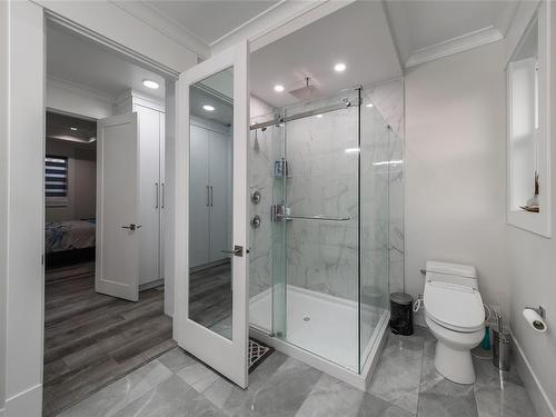 6118 Cottam Rd, Port Alberni, BC - Indoor Photo Showing Bathroom