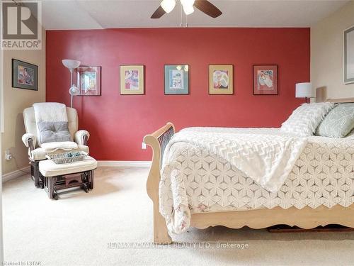 4207 Masterson Circle, London, ON - Indoor Photo Showing Bedroom