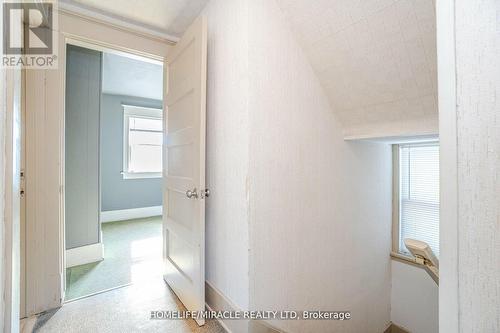 4107 Portage Rd, Niagara Falls, ON - Indoor Photo Showing Other Room
