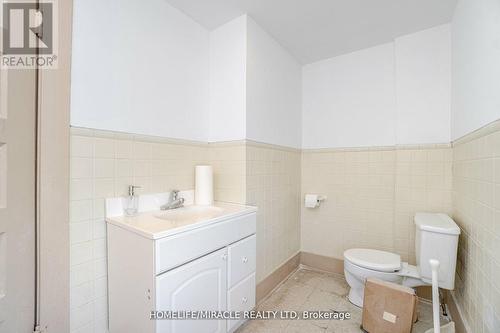 4107 Portage Rd, Niagara Falls, ON - Indoor Photo Showing Bathroom