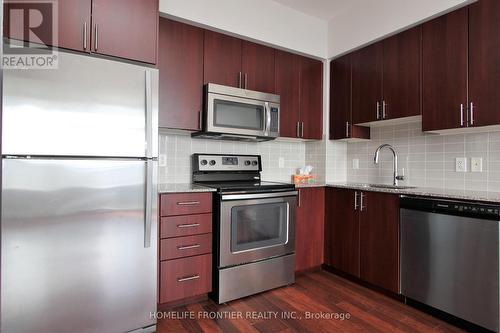 #1207 -85 North Park Rd, Vaughan, ON - Indoor Photo Showing Kitchen