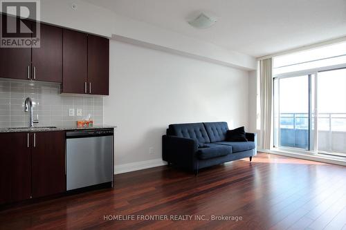 #1207 -85 North Park Rd, Vaughan, ON - Indoor