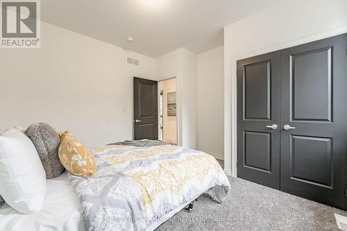 176 Queen Street, Fort Erie, ON - Indoor Photo Showing Bedroom