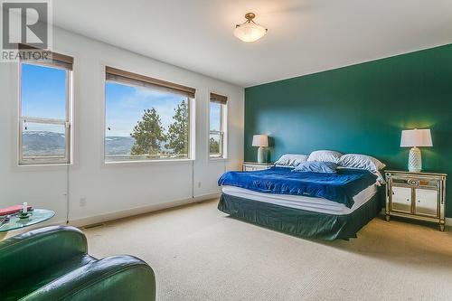 654 Dougherty Avenue, Kelowna, BC - Indoor Photo Showing Bedroom