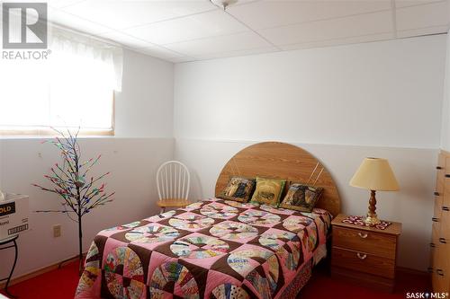 111 Empire Road, Assiniboia, SK - Indoor Photo Showing Bedroom