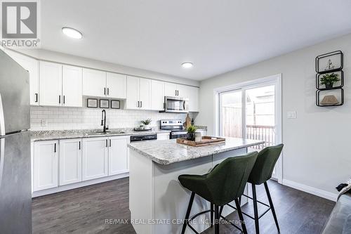 #B3 -24 Morrison Rd, Kitchener, ON - Indoor Photo Showing Kitchen With Upgraded Kitchen