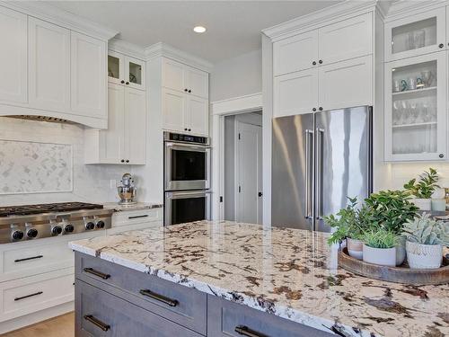 304 Silversage Bluff Lane, Vernon, BC - Indoor Photo Showing Kitchen With Upgraded Kitchen