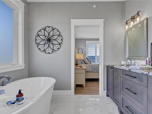 304 Silversage Bluff Lane, Vernon, BC - Indoor Photo Showing Bathroom