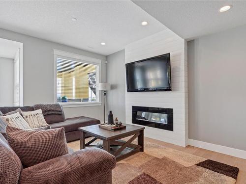 304 Silversage Bluff Lane, Vernon, BC - Indoor Photo Showing Living Room With Fireplace