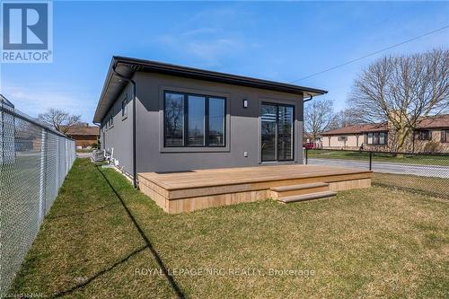 45 Classic Avenue, Welland, ON - Outdoor