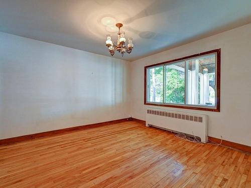 Master bedroom - 7950 6E Avenue, Montréal (Villeray/Saint-Michel/Parc-Extension), QC - Indoor Photo Showing Other Room