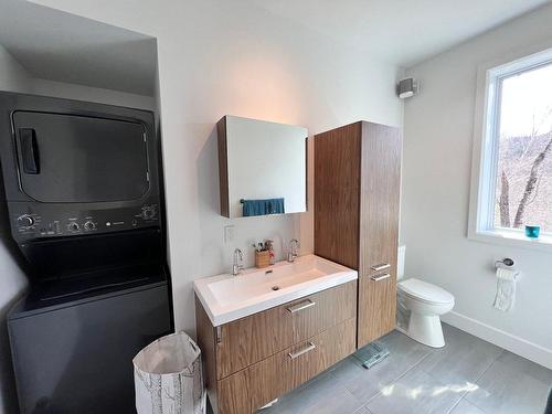 Bathroom - 137 Rue Sigouin, Mont-Tremblant, QC - Indoor Photo Showing Other Room