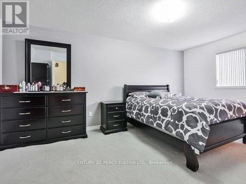 17 Pathmaster Road, Brampton, ON - Indoor Photo Showing Bedroom