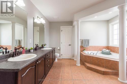 41 Wiser Road, Belleville, ON - Indoor Photo Showing Bathroom