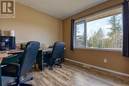 2952 Prospector Road, 150 Mile House, BC - Indoor Photo Showing Office
