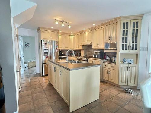 Cuisine - 10818 Route D'Aiguebelle, Rouyn-Noranda, QC - Indoor Photo Showing Kitchen With Double Sink