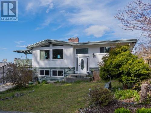 7105 Hazelton Street, Powell River, BC - Outdoor