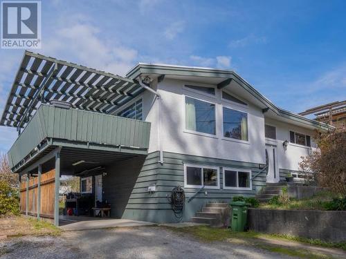 7105 Hazelton Street, Powell River, BC - Outdoor