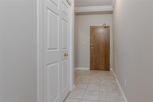 4000 Creekside Drive|Unit #707, Hamilton, ON - Indoor Photo Showing Other Room