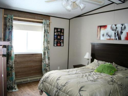 Master bedroom - 2023 Rue Larose, Chibougamau, QC - Indoor Photo Showing Bedroom