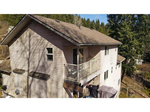 5820 Woodland Drive, Taghum, BC - Outdoor