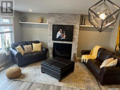 531 Germain Way, Saskatoon, SK - Indoor With Fireplace