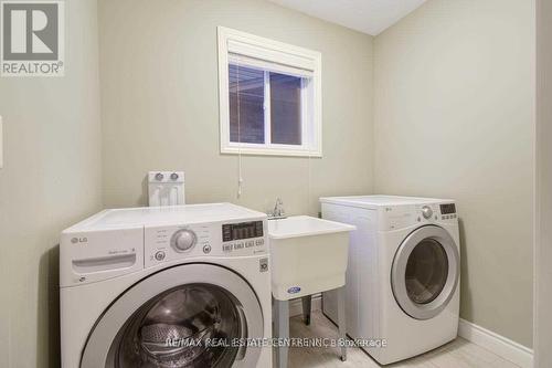 520 Sundew Drive, Waterloo, ON - Indoor Photo Showing Laundry Room