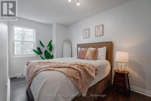 #17 -1415 Commissioners Rd, London, ON - Indoor Photo Showing Bedroom