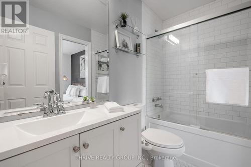 #17 -1415 Commissioners Rd, London, ON - Indoor Photo Showing Bathroom