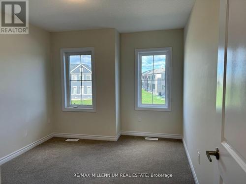299 Vanilla Trail S, Thorold, ON - Indoor Photo Showing Other Room