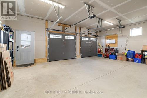 266 Catchmore Rd, Trent Hills, ON - Indoor Photo Showing Garage
