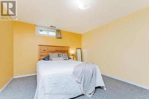 8189 Wellington Rd 124, Guelph/Eramosa, ON - Indoor Photo Showing Bedroom
