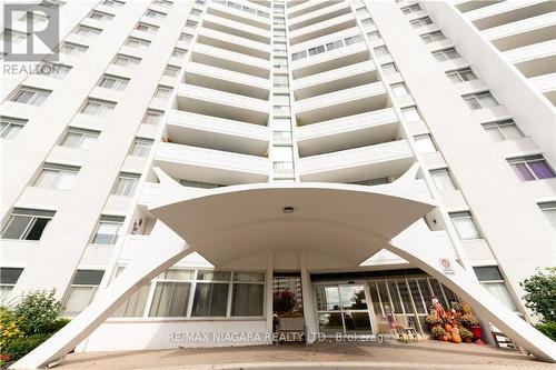 #904 -15 Towering Heights Blvd, St. Catharines, ON - Outdoor With Balcony With Facade