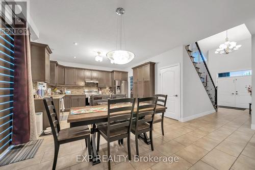 699 Normandy Drive, Woodstock, ON - Indoor Photo Showing Dining Room