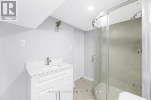 104 Topcliff Ave, Toronto, ON - Indoor Photo Showing Bathroom