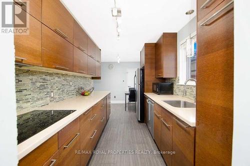 104 Topcliff Avenue, Toronto, ON - Indoor Photo Showing Kitchen