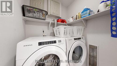 #342 -1395 Williamsport Dr, Mississauga, ON - Indoor Photo Showing Laundry Room