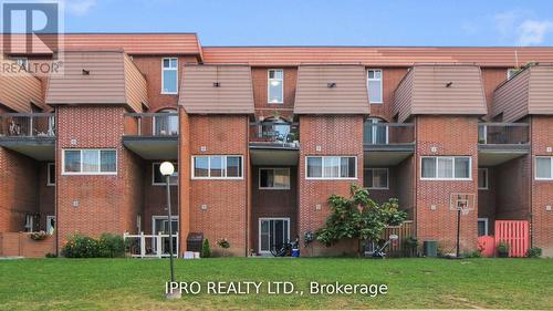 #342 -1395 Williamsport Dr, Mississauga, ON - Outdoor