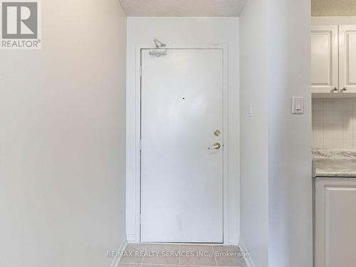 #609 -2900 Battleford Rd, Mississauga, ON - Indoor Photo Showing Other Room