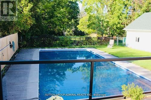 8 South St W, Orillia, ON - Outdoor With In Ground Pool