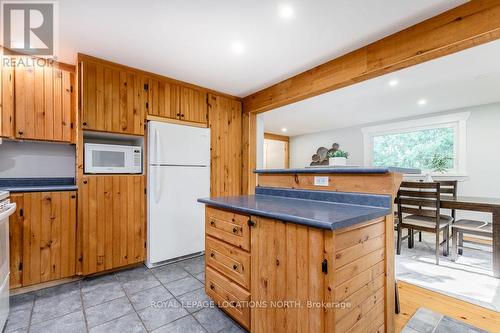157 Woodland Drive, Wasaga Beach, ON - Indoor Photo Showing Kitchen