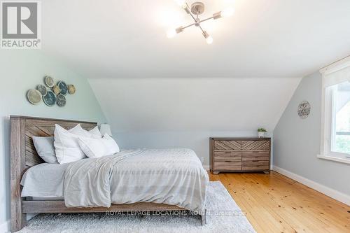 157 Woodland Drive, Wasaga Beach, ON - Indoor Photo Showing Bedroom