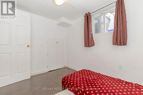 7277 Redfox Rd, Mississauga, ON - Indoor Photo Showing Bedroom