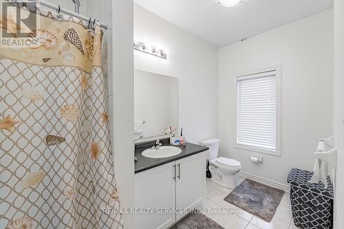 71 Humberstone Crescent, Brampton, ON - Indoor Photo Showing Bathroom